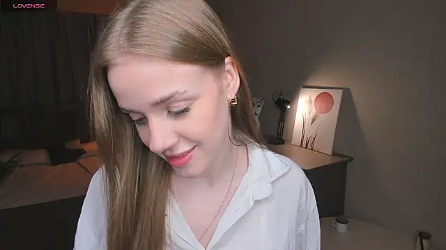 Snapshot of OdellaFrake chatting on November 2025 07:27:01 PM OdellaFrake online show from November 2025 07:27:01 PM