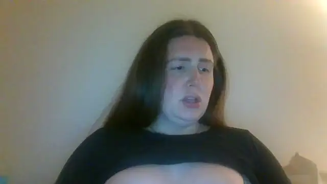 Snapshot of CherryJuneExperience chatting on December 2025 12:06:01 AM CherryJuneExperience online show from December 2025 12:06:01 AM