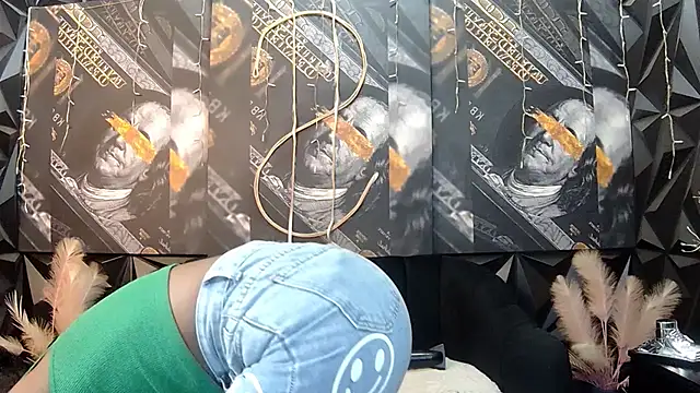 Lilmisbaddyxxx online show from December 2025 05:17:01 PM