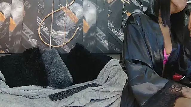 Lilmisbaddyxxx online show from April 2026 07:15:02 PM