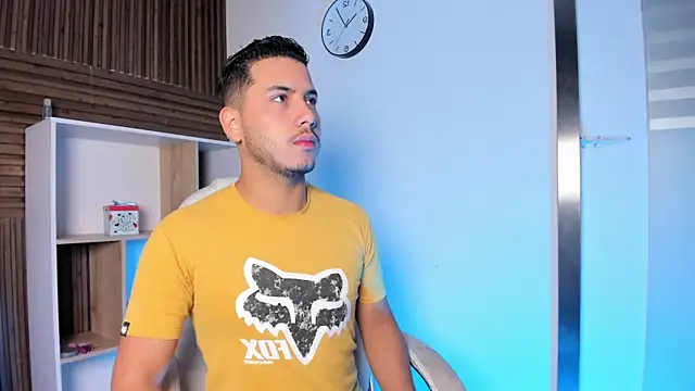 Axel grey  online show from September 2025 12:48:01 PM