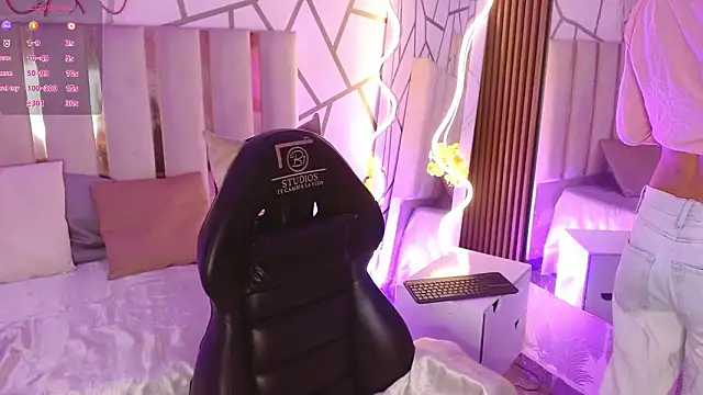 Snapshot of CYRUS_TAY chatting on February 2026 12:24:02 PM CYRUS TAY online show from February 2026 12:24:02 PM