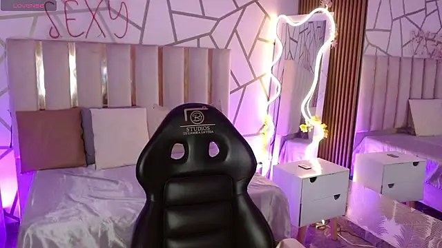 CYRUS TAY online show from March 2026 12:53:02 PM