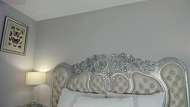 CarolineLee  online show from January 2026 10:35:02 PM