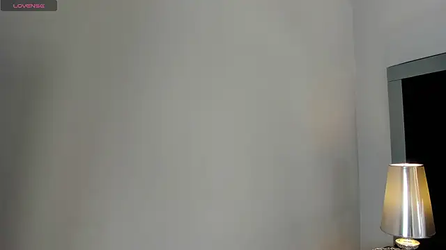 CarolineLee  online show from February 2026 10:47:01 PM