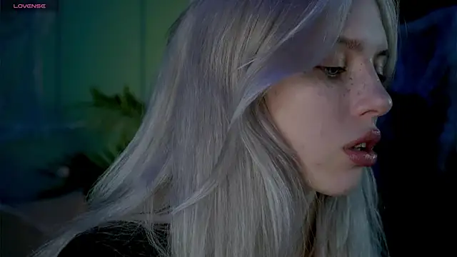 Snapshot of Nelly_Carroll chatting on November 2025 03:30:02 AM Nelly Carroll online show from November 2025 03:30:02 AM