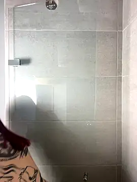 Snapshot of Paulina-Wells chatting on November 2025 08:51:01 PM Paulina-Wells online show from November 2025 08:51:01 PM