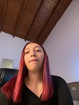 Snapshot of Paulina-Wells chatting on November 2025 09:13:02 PM Paulina-Wells online show from November 2025 09:13:02 PM