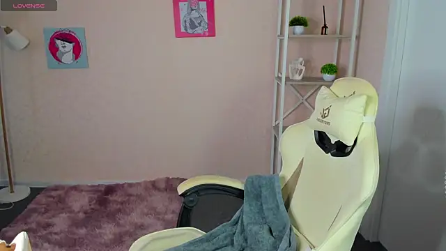 Bunny Luvv online show from September 2025 08:25:02 AM