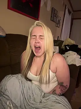 JuicyExxxperience online show from March 2026 12:08:01 PM