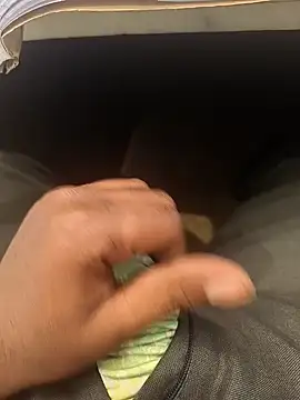 hotboy43339 online show from January 2026 04:15:01 AM