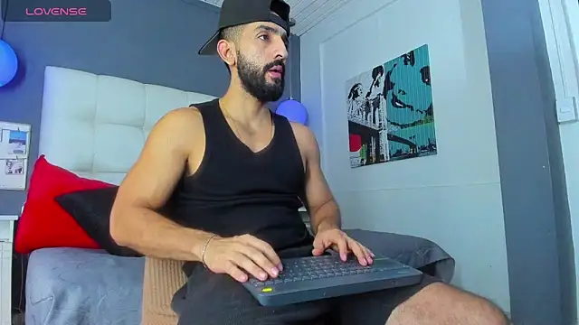 Yiyo10  online show from February 2026 05:04:01 AM