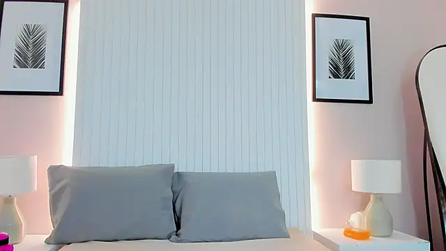 catalina jolie online show from October 2025 11:50:02 AM