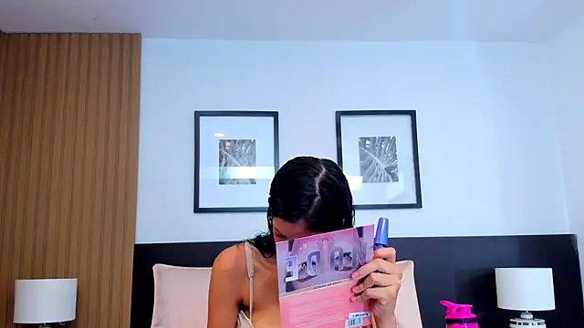 catalina jolie online show from December 2025 04:28:02 AM