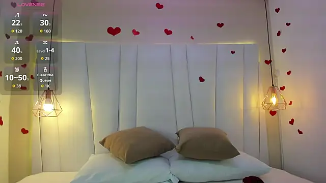 HannaPotther online show from September 2025 11:21:02 AM