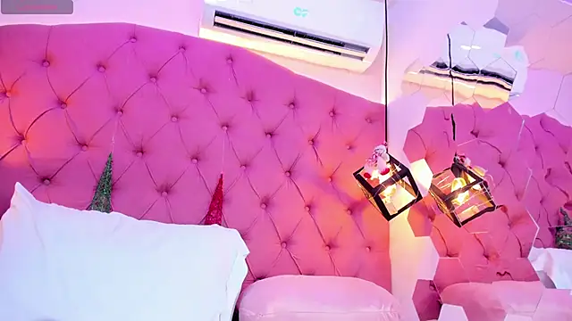 HannaPotther online show from December 2025 03:04:02 AM