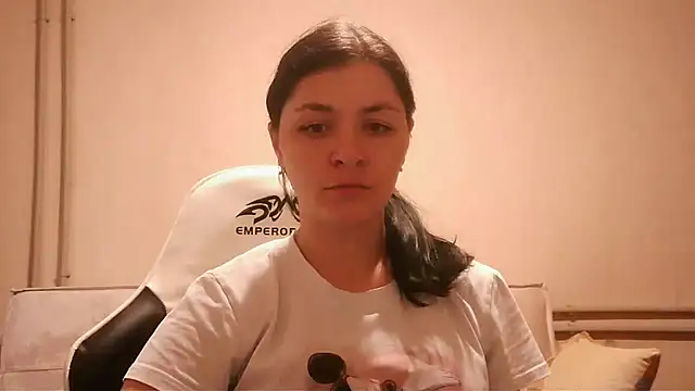 Amanda Soft online show from September 2025 01:23:02 PM