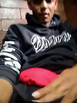 Snapshot of Jose9727 chatting on November 2025 04:42:01 PM Jose9727 online show from November 2025 04:42:01 PM