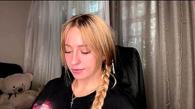 Jetta Corsacami online show from September 2025 11:34:02 AM