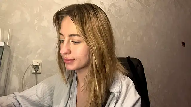 Jetta Corsacami online show from November 2025 02:20:01 PM