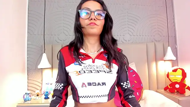 Snapshot of eviegothel_ chatting on January 2026 08:44:02 PM eviegothel online show from January 2026 08:44:02 PM