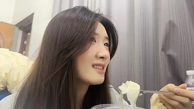 Moonlight-23 online show from November 2025 12:59:03 PM