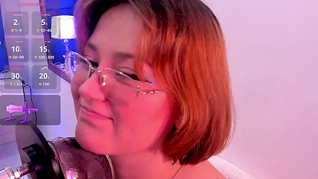 isa grey  online show from October 2025 10:30:01 PM