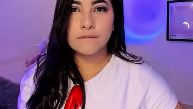 Snapshot of megancartter_ chatting on December 2025 12:43:02 PM megancartter online show from December 2025 12:43:02 PM