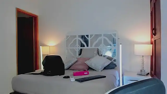 MikaelaStone online show from February 2026 12:44:02 PM