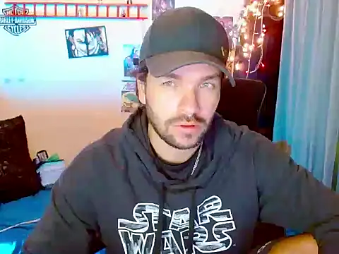 cortelioni massimo  online show from December 2025 12:26:02 AM