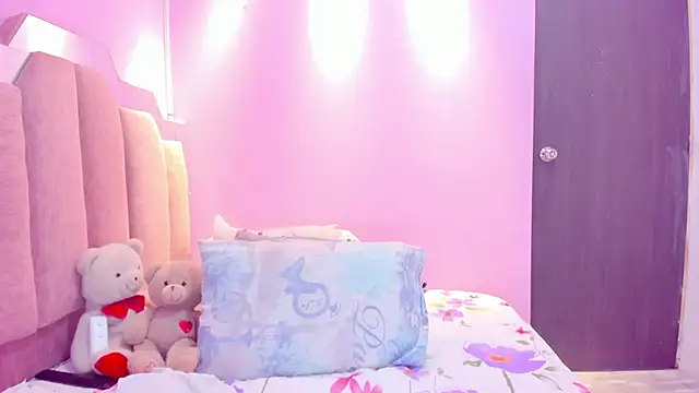 AndreaSweet2 online show from December 2025 07:51:01 PM