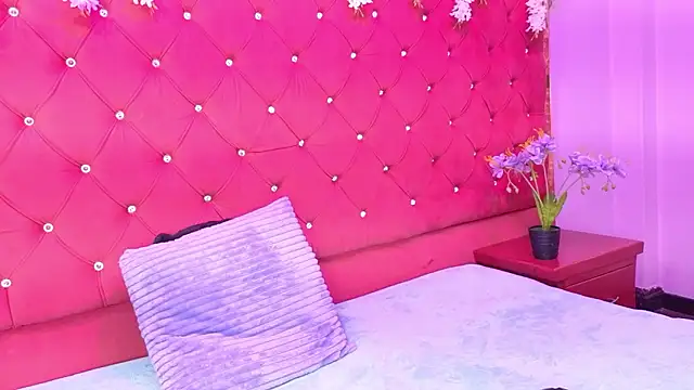 Nanis James online show from January 2026 03:20:01 AM