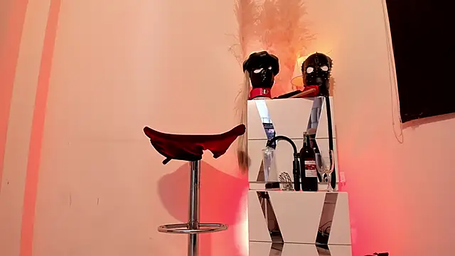 Dom venena online show from March 2026 06:23:01 PM