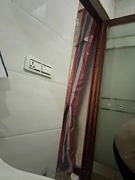 Snapshot of crhong666 chatting on January 2026 12:47:01 AM crhong666 online show from January 2026 12:47:01 AM