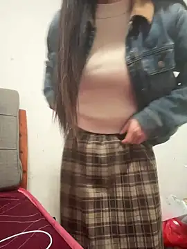 crhong666 online show from April 2026 12:41:01 AM