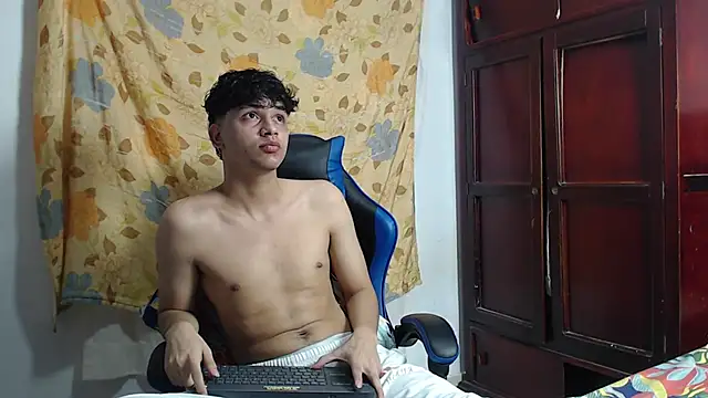alice julls online show from June 2026 06:20:01 PM