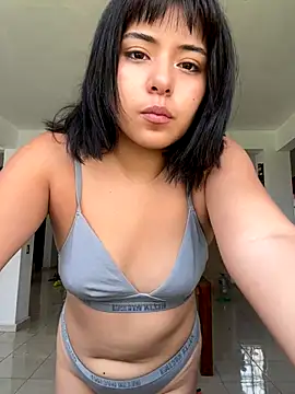 Snapshot of cutieass chatting on September 2025 06:53:02 PM cutieass online show from September 2025 06:53:02 PM