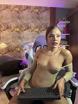 hannachris- online show from November 2025 11:15:01 PM