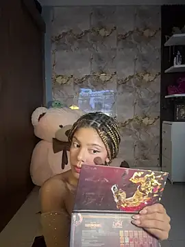 hannachris- online show from January 2026 11:18:01 PM