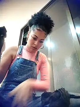 delaylacruz online show from November 2025 12:53:01 AM