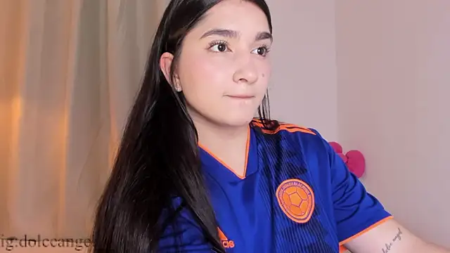 Snapshot of dulceangel__ chatting on June 2026 03:07:01 AM dulceangel online show from June 2026 03:07:01 AM