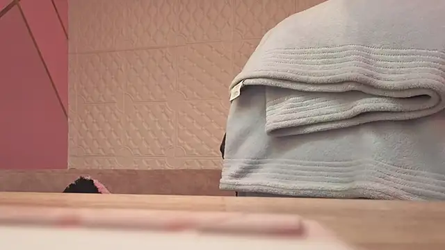 Eva mermaid online show from April 2026 02:14:02 PM