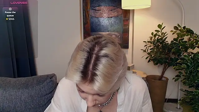 OdelynaAsp online show from December 2025 11:52:02 AM