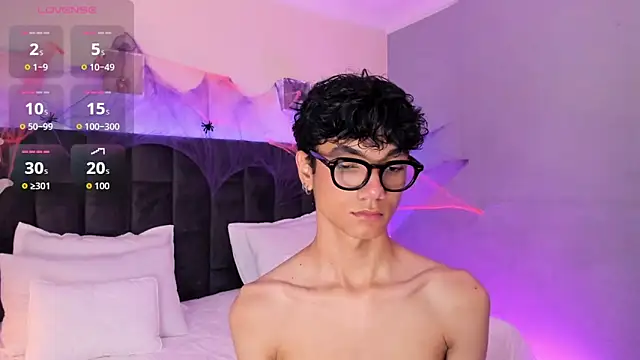 Snapshot of Phillicious__ chatting on October 2025 09:13:01 PM Phillicious online show from October 2025 09:13:01 PM