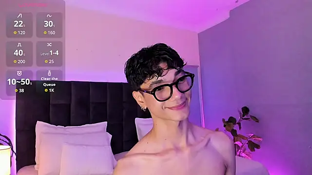 Snapshot of Phillicious__ chatting on November 2025 10:54:01 PM Phillicious online show from November 2025 10:54:01 PM