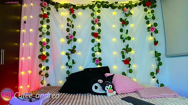 Snapshot of cutee_andrea chatting on September 2025 03:29:01 AM cutee andrea online show from September 2025 03:29:01 AM