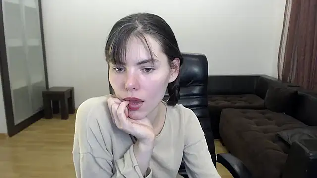 AmelieReve online show from October 2025 03:57:02 PM