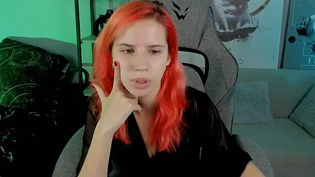 NitaNihil online show from October 2025 06:52:02 PM