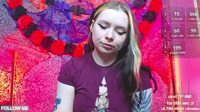 SadPotato  online show from October 2025 12:50:02 PM