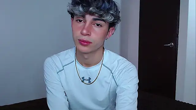 john vichenso online show from November 2025 09:13:01 PM